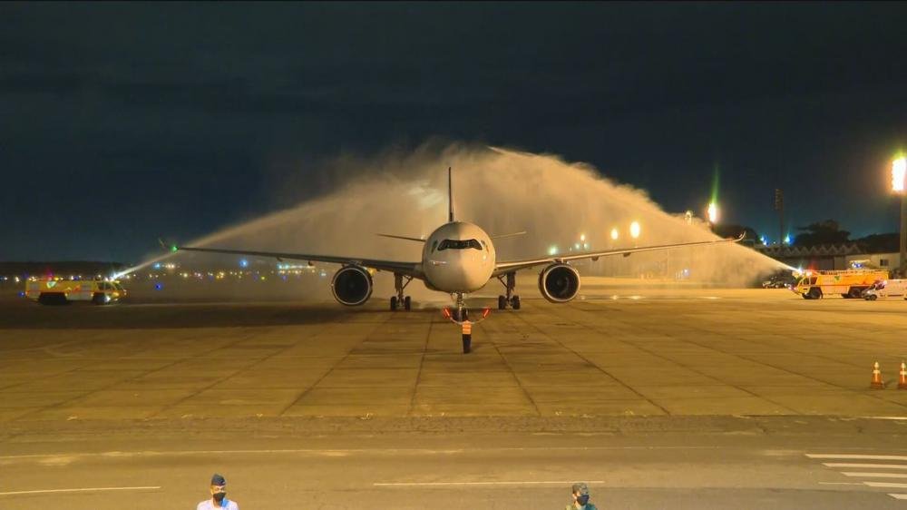 Chegam ao Brasil 2 milhões de doses da vacina de Oxford