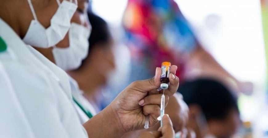 Eventos adversos causados por vacinas estão dentro do previsto, diz Anvisa