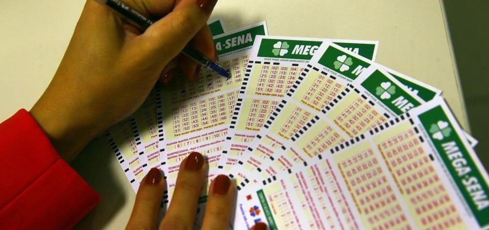 Mega-Sena pode pagar prêmio de R$ 11 milhões nesta quarta-feira
