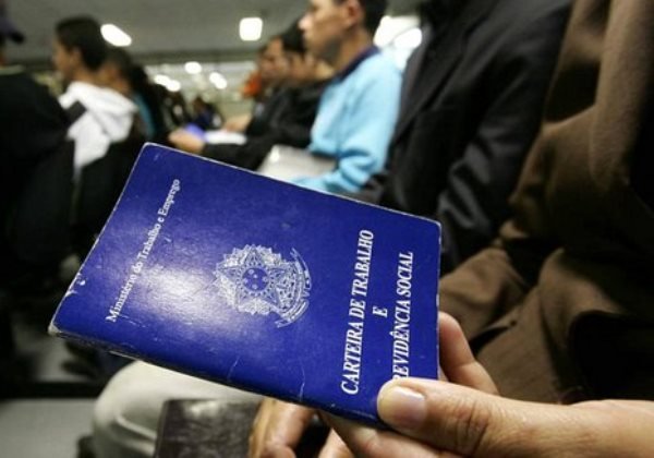 Combate ao desemprego deve ser prioridade para 41% da população
