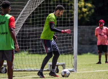 Presidente do Vitória recua e dá ultimato a Ronaldo por renovação: 'Não vai jogar o Ba-Vi'