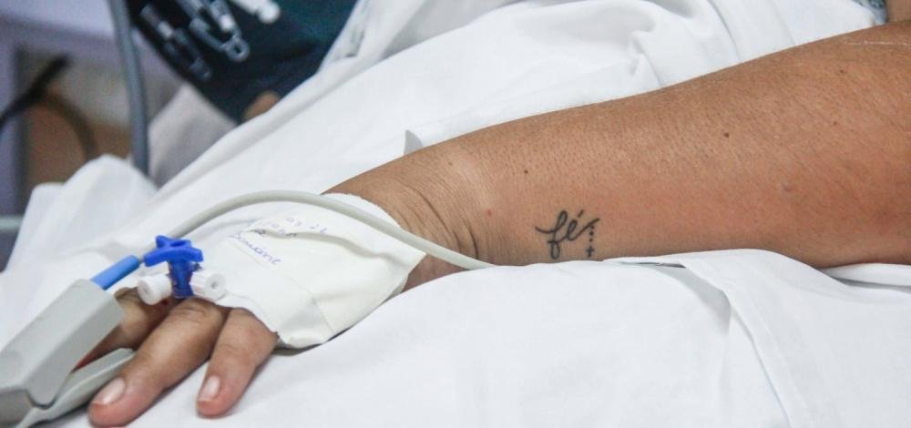 Fiocruz: média de mortes diárias por covid-19 cresce 60% em um mês