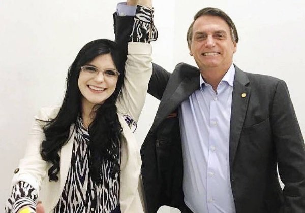 ‘Me arrependo de ter julgado políticos razoáveis’, diz deputada sobre Bolsonaro