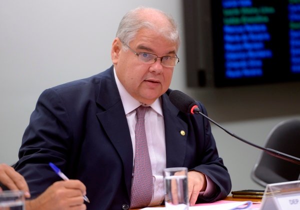 ‘Ela será sempre comparada a Herzem’, diz Lúcio sobre nova prefeita de Conquista