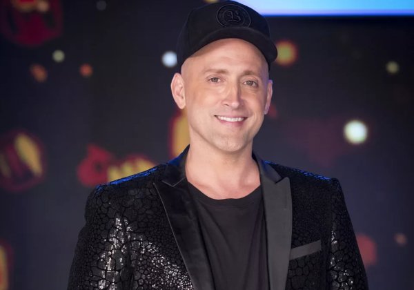 Ator Paulo Gustavo apresenta sinais de melhora nas últimas 24 horas, diz equipe médica