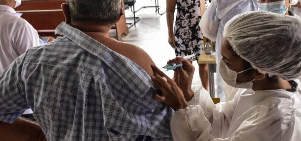 Brasil vacinou 16,2 milhões de pessoas contra Covid-19, diz consórcio de imprensa