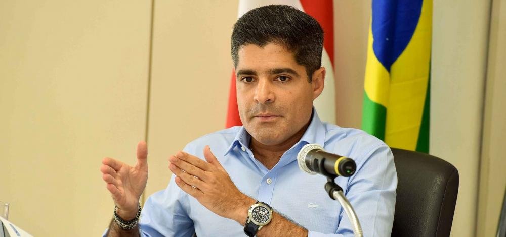 ACM Neto critica troca de comando nas Forças Armadas e diz que 'democracia é um valor inegociável'