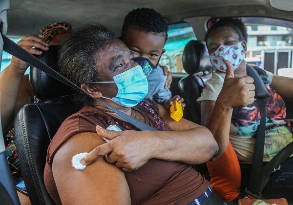 Salvador bate novo recorde diário de imunização contra a Covid-19