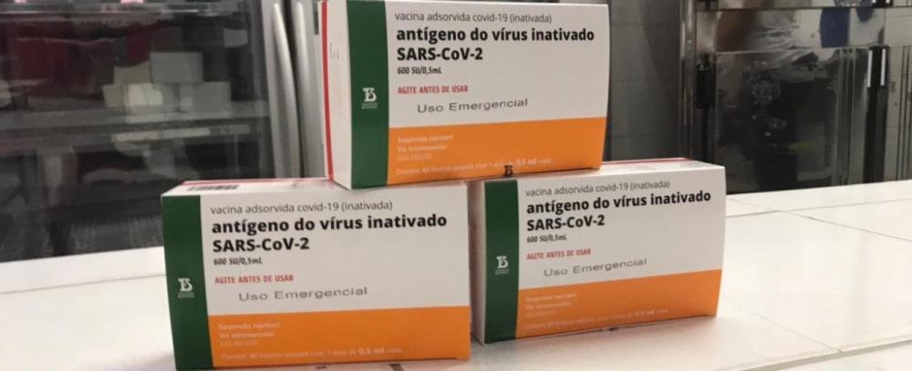 Aplicação da segunda dose contra Covid está garantida para os idosos de Feira de Santana