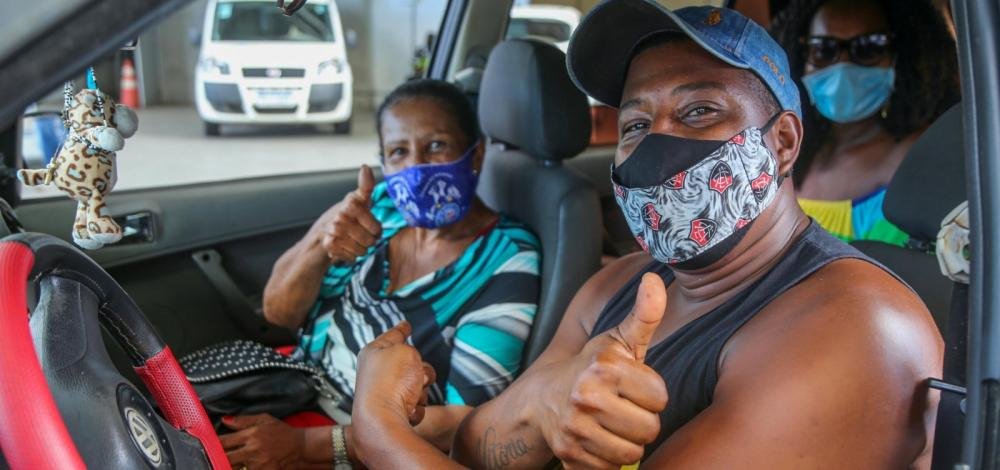 Com novas doses, Salvador intensifica vacinação e faz 'corujão'; confira cronograma