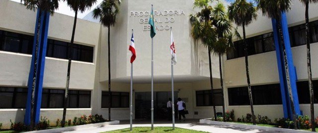 367 suspeitos de acumulação ilegal de cargos podem ser demitidos pelo estado