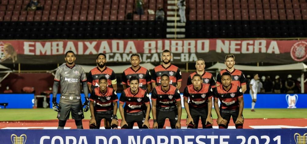 Vitória recebe o Altos-PI pelas quartas do Nordestão