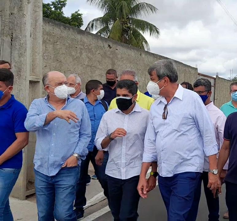 José Ronaldo ainda se esquiva, porém, ACM Neto garante que Feira terá grande peso em chapa para o governo