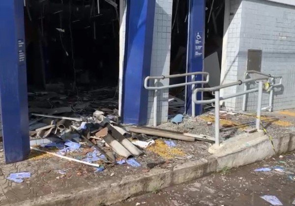 Agência da Caixa Econômica é explodida na madrugada desta terça-feira