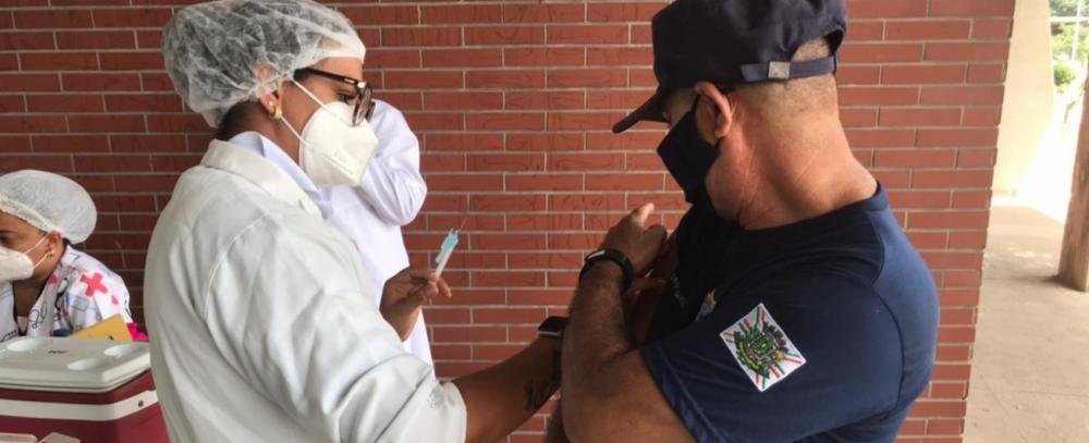Agentes da segurança pública serão vacinados em Feira de Santana, nesta quinta, 29 