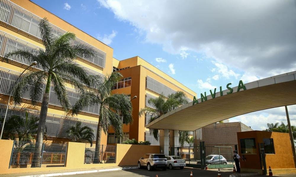 Ex-presidente da Anvisa, afirma que “ governo federal cometeu um conjunto de crimes” e que negacionismo causou milhares de mortes