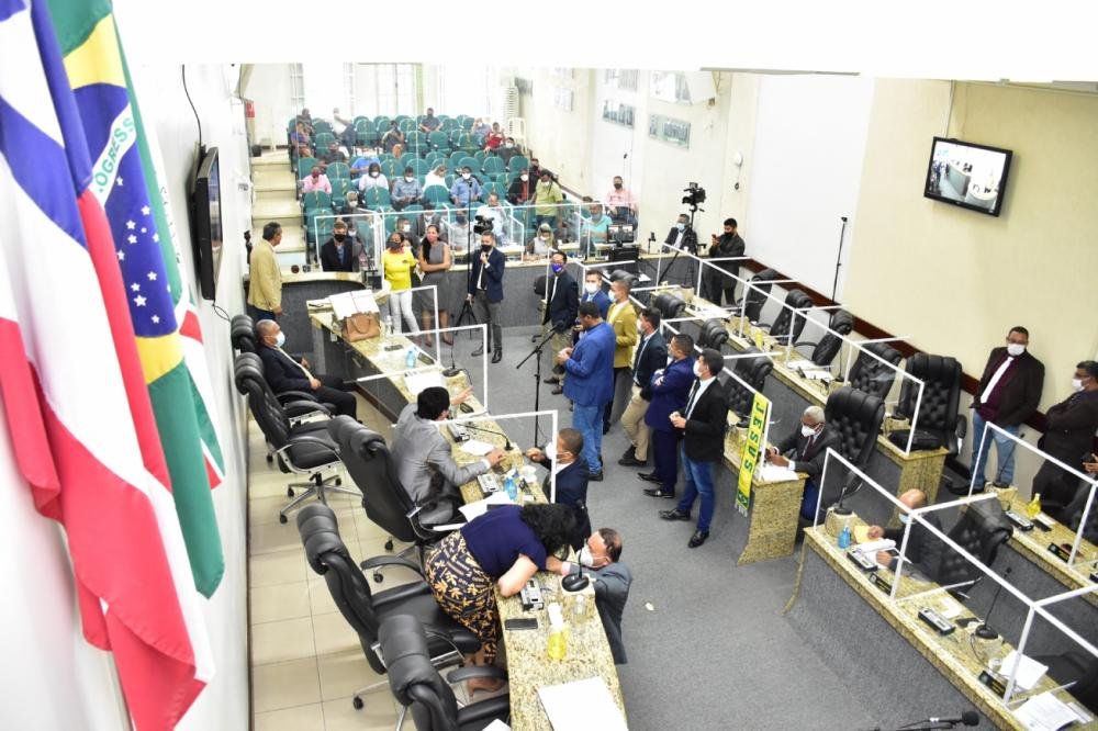 CPI das cestas básicas é aprovada na Câmara de Feira e prefeito pode sofrer impeachment 