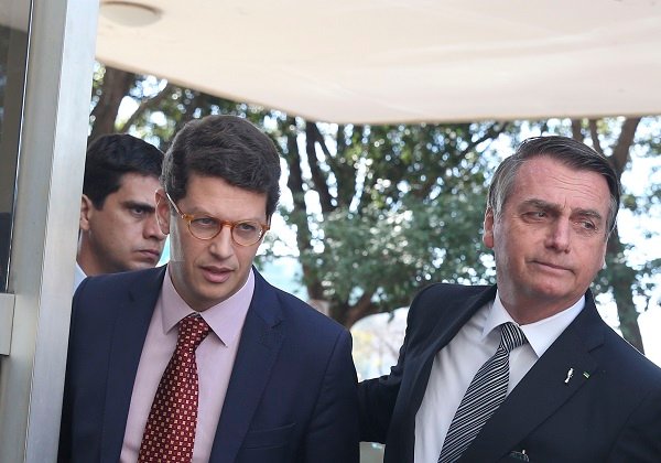 Líder da minoria na Câmara ajuizará ação para tirar Salles do Ministério do Meio Ambiente