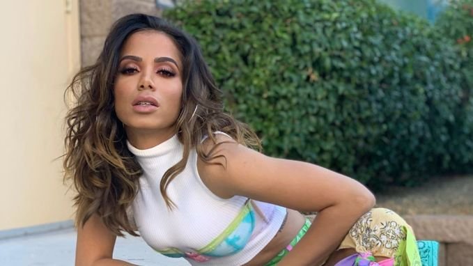 Anitta tem patrimônio milionário revelado pela Forbes; confira
