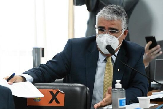 Eduardo Girão solicita convocação de Rui Costa na CPI da Covid; pedido é indeferido