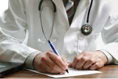 Médicos com duplo vínculo devem deixar hospitais no Estado