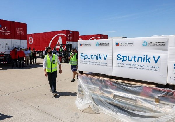 Primeiras doses da Sputnik V devem chegar ao Brasil em julho