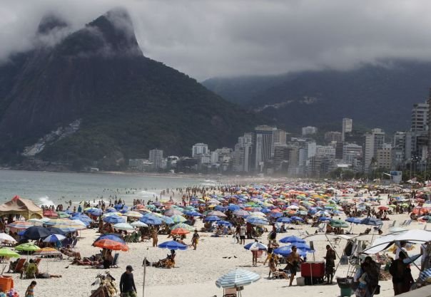 Governo do Rio de Janeiro reconhece risco de possível quarta onda no estado