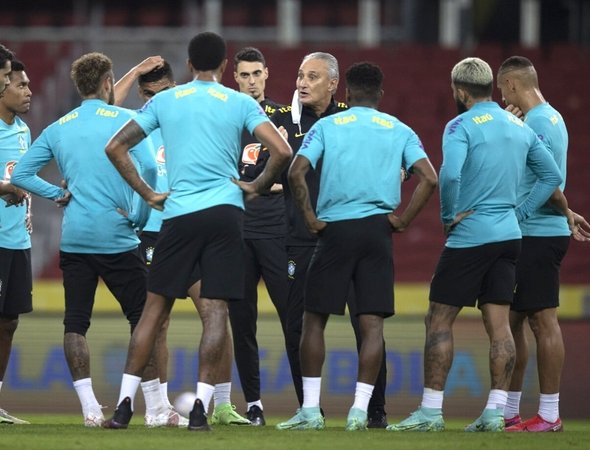 Jogadores da Seleção Brasileira publicam carta criticando Copa América