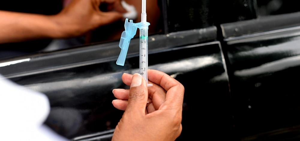 Covid-19: Salvador antecipa segundas doses nesta segunda-feira