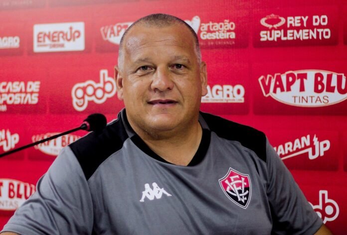 Após demissão de Sérgio Araújo, Agnaldo Liz retorna ao Atlético de Alagoinhas 