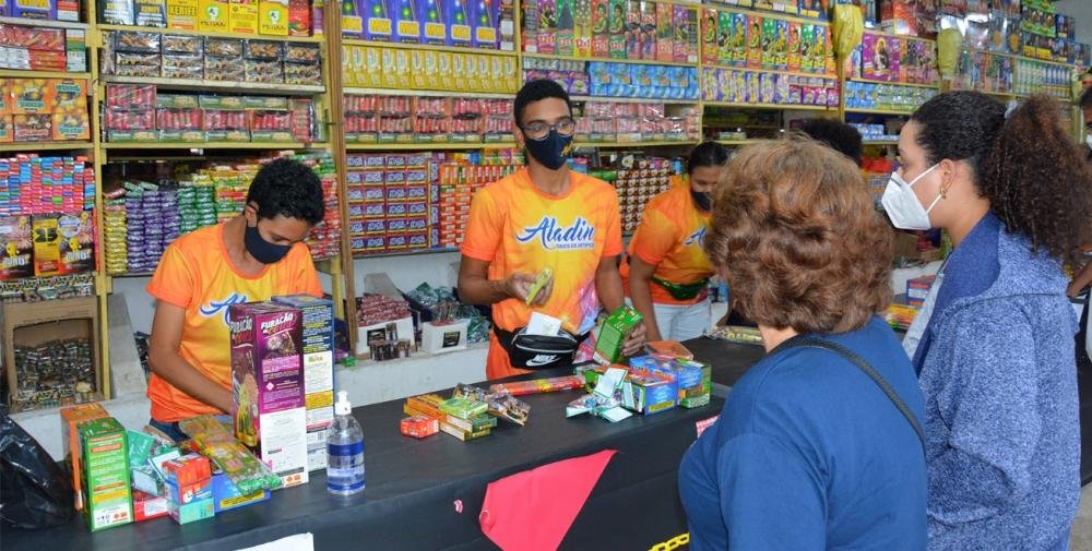 Prefeitura de Feira de Santana restringe vendas de fogos de artifício