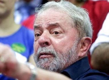 Lula já informou a seus advogados que não aceitará usar tornozeleira, diz coluna