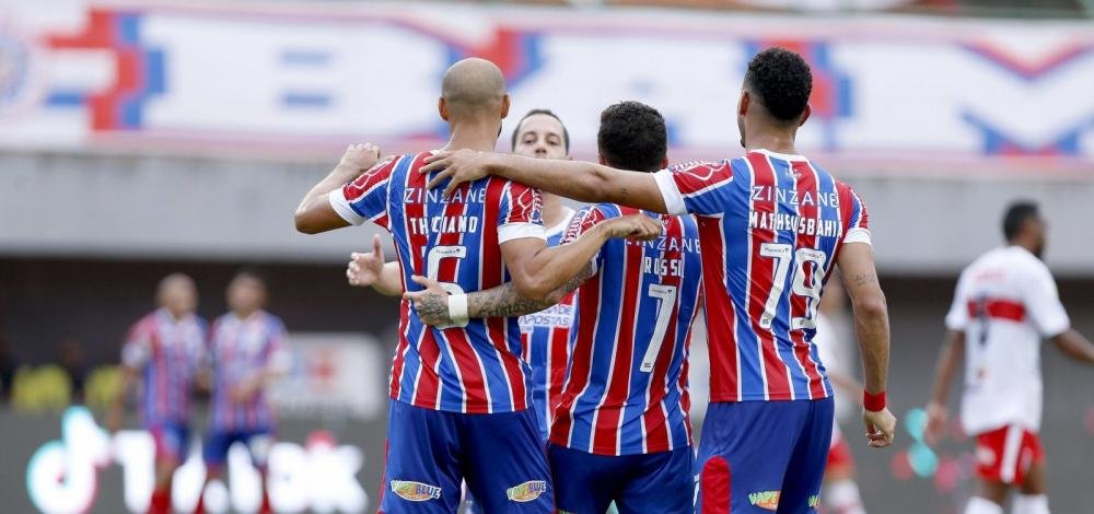 Brasileiro: Bahia derrota Athletico-PR e entra no G4
