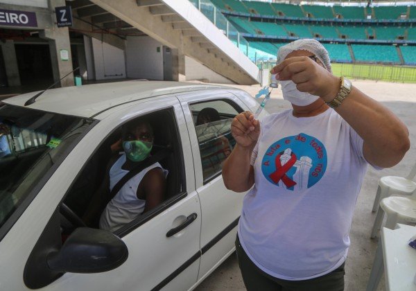 Salvador ultrapassa marca de 1 milhão de vacinados
