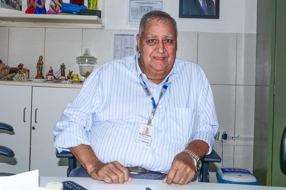 José Carlos Pitangueira completa 8 anos como diretor-geral do Clériston Andrade em Feira