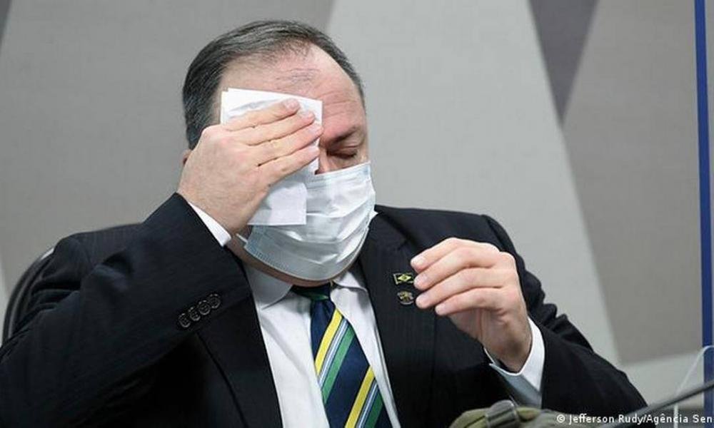 MPF processa Pazuello por omissão na compra de vacinas