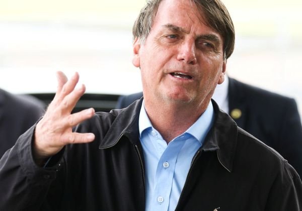 Gravações apontam envolvimento de Bolsonaro em rachadinha