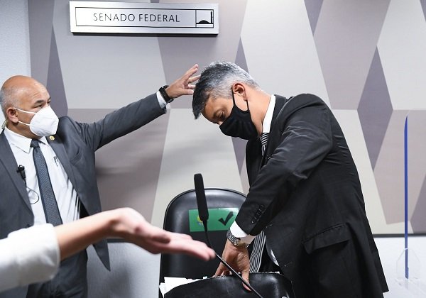 Preso na CPI da Covid, ex-diretor da Saúde paga fiança de R$ 1,1 mil e é solto