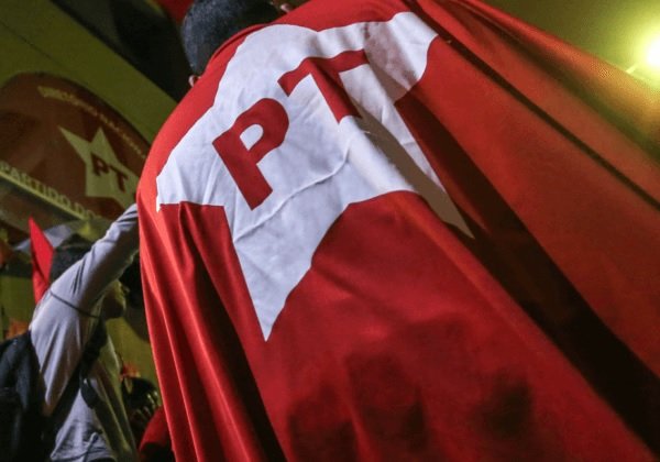 PT é o partido preferido no Brasil, diz Datafolha