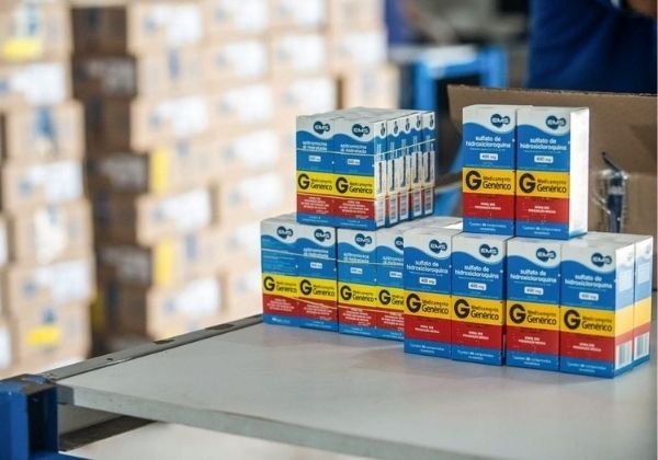 Apesar de mostrar ineficácia, kit Covid fez farmacêuticas faturarem cerca de R$ 1 bilhão