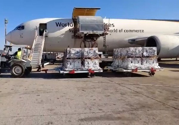 Mais um milhão de doses da Pfizer chegaram ao país