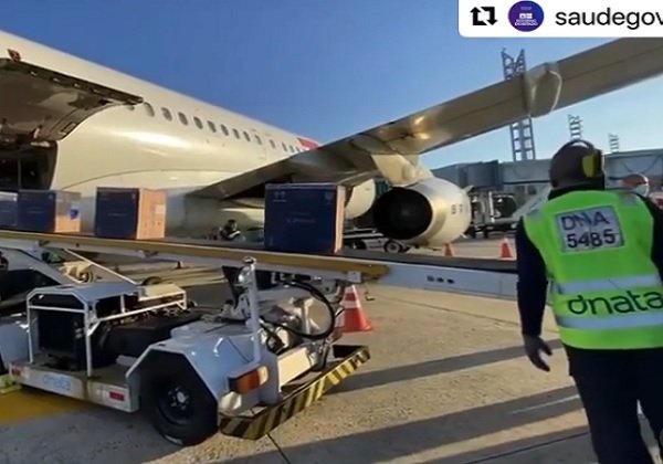 Bahia recebe mais 143 mil doses de vacinas da Pfizer