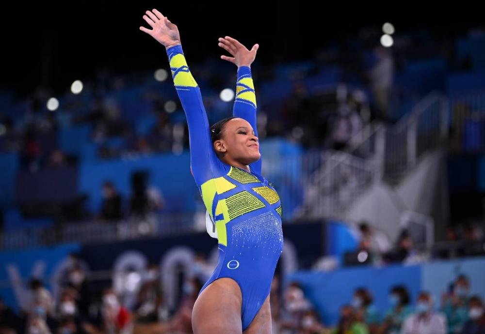 Rebeca Andrade conquista inédita prata para o Brasil na ginástica das Olimpíadas