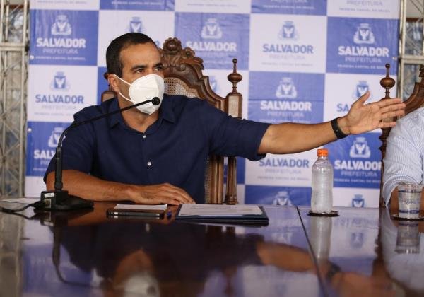 Prefeito recua sobre certeza de Carnaval em 2022: Dizer agora se vai ter ou não só atrapalha