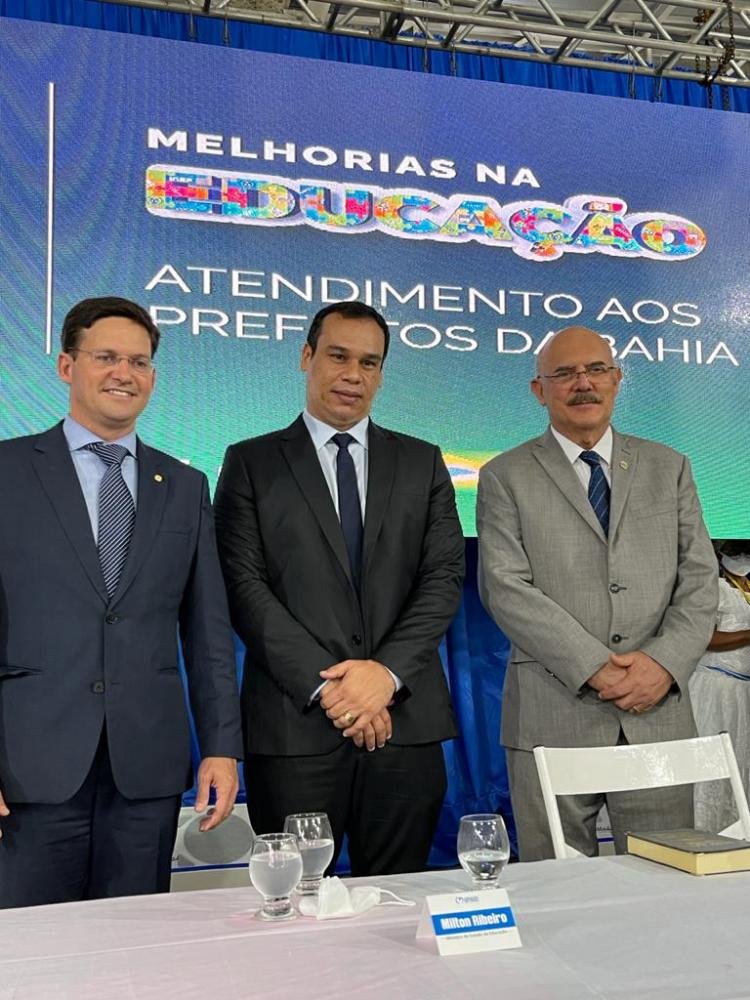 Ministros João Roma e Milton Ribeiro Visitam Coração de Maria