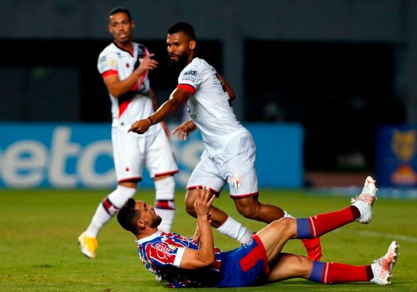 De virada, Bahia perde para o Atlético-GO no Brasileirão