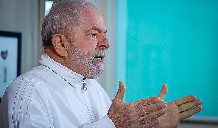 Lula descarta contratação de ‘super marqueteiro’ para 2022