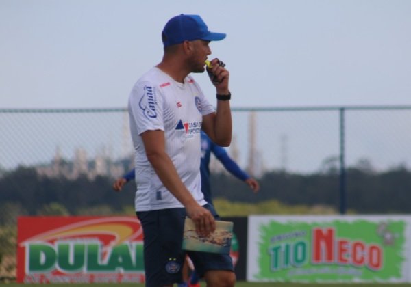 Treinador português comanda o Bahia após saída de Dado Cavalcanti