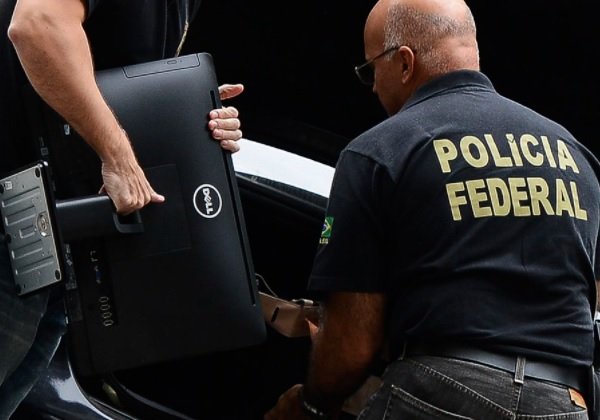 Polícia Federal deflagra operação em combate a venda de maconha pela internet