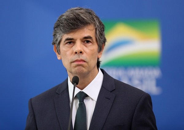 Saia dos grupos do Whatsapp, recomenda Teich à Queiroga